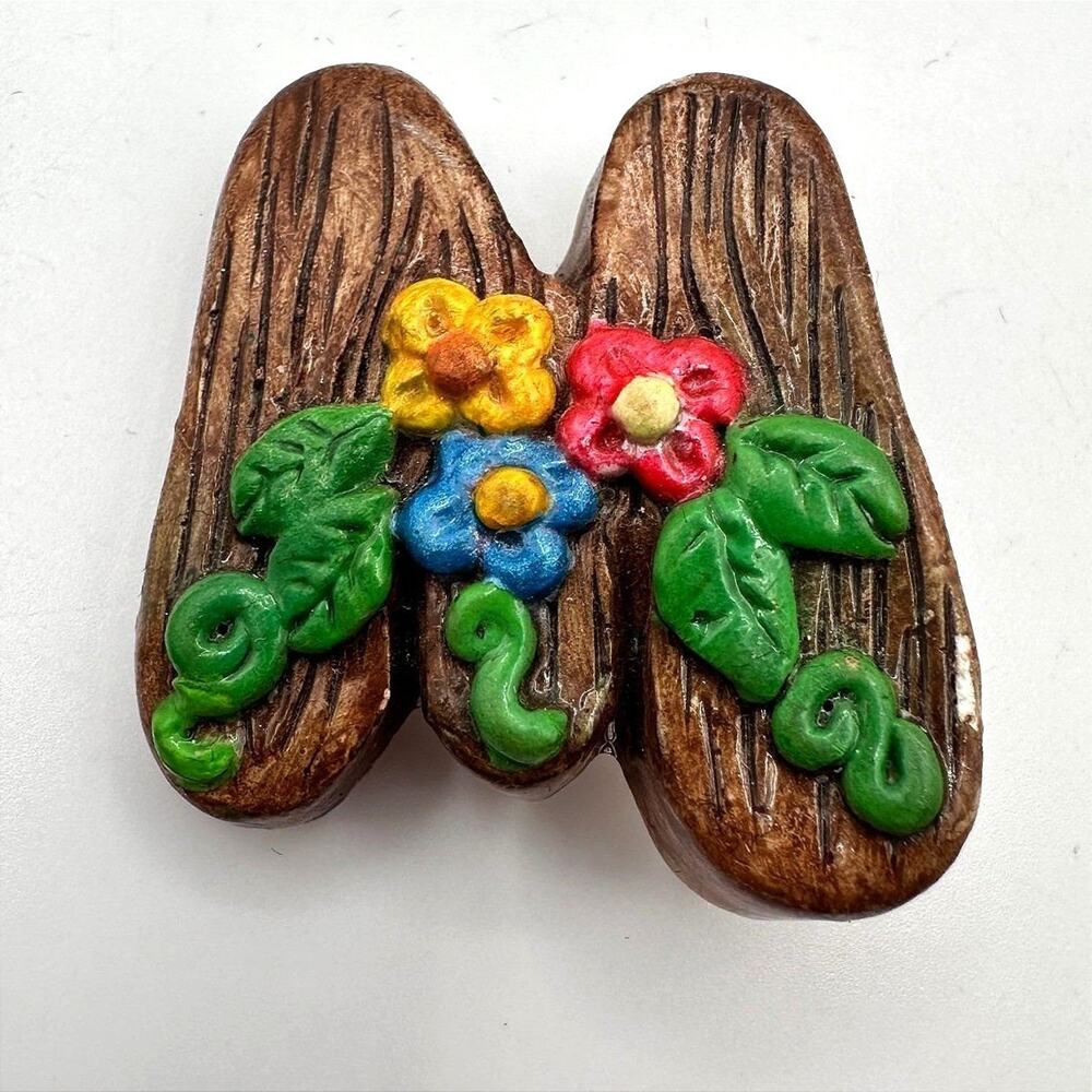 Vintage 80s Woodsy Owl M Letter Monogram Flower Vine Resin Magnet Brooch Jewelry